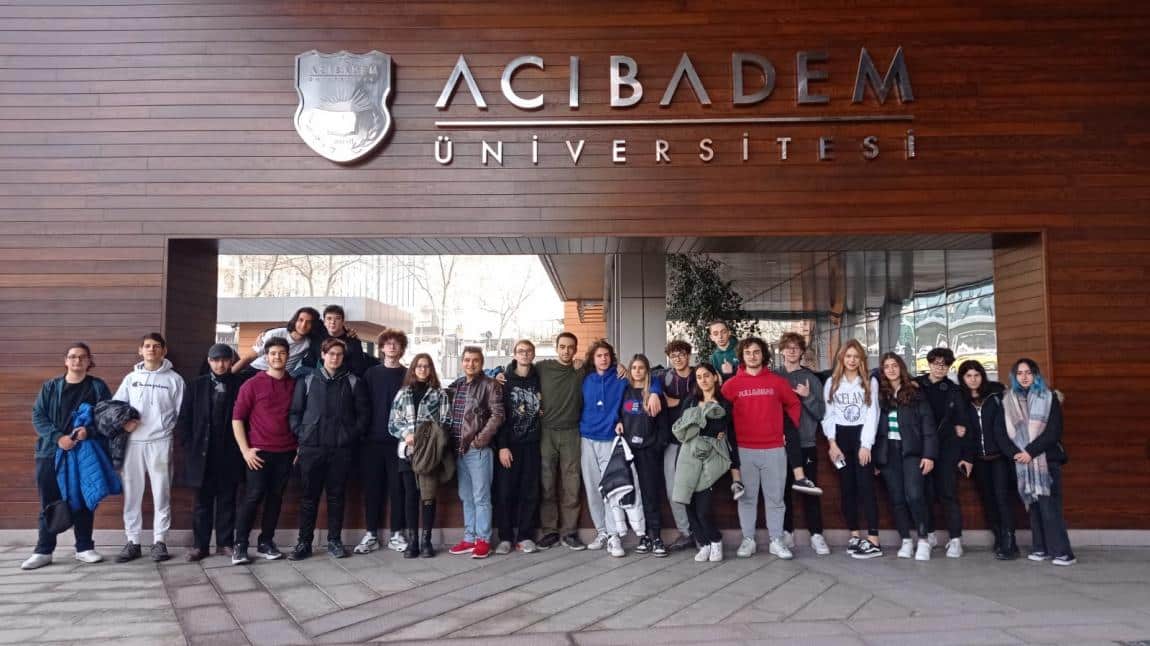 Üniversite Tanıtım Günleri Kapsamında Acıbadem Üniversitesi 'ni Ziyaret Ettik